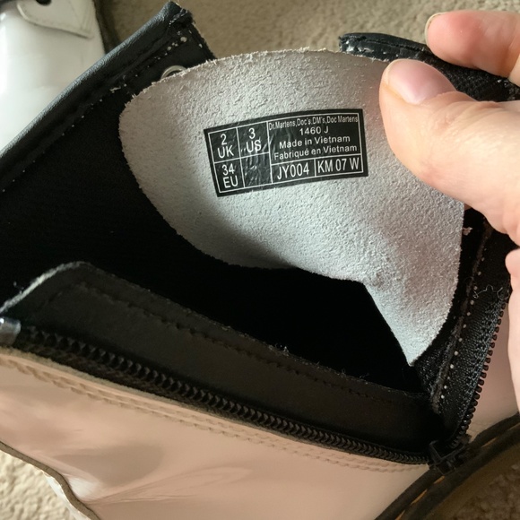 White Patent Kid’s Doc Marten’s, size 3, model 1460 J - Picture 5 of 6